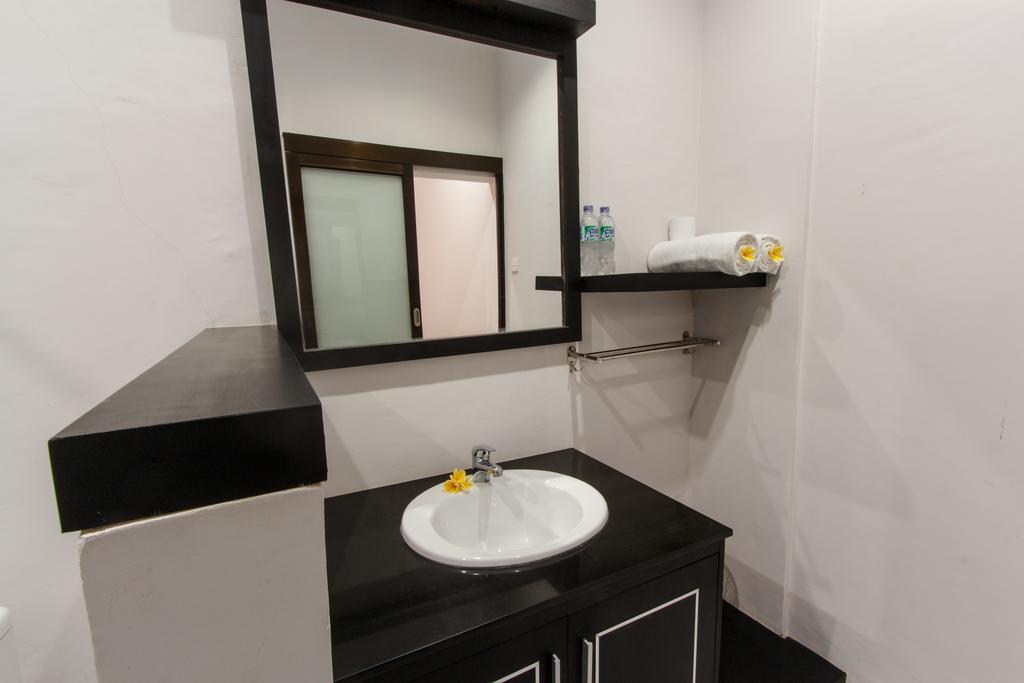 Mahayana Kuta Hotel BALI Room photo
