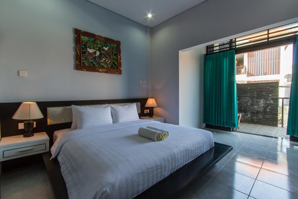 Mahayana Kuta Hotel BALI Exterior photo