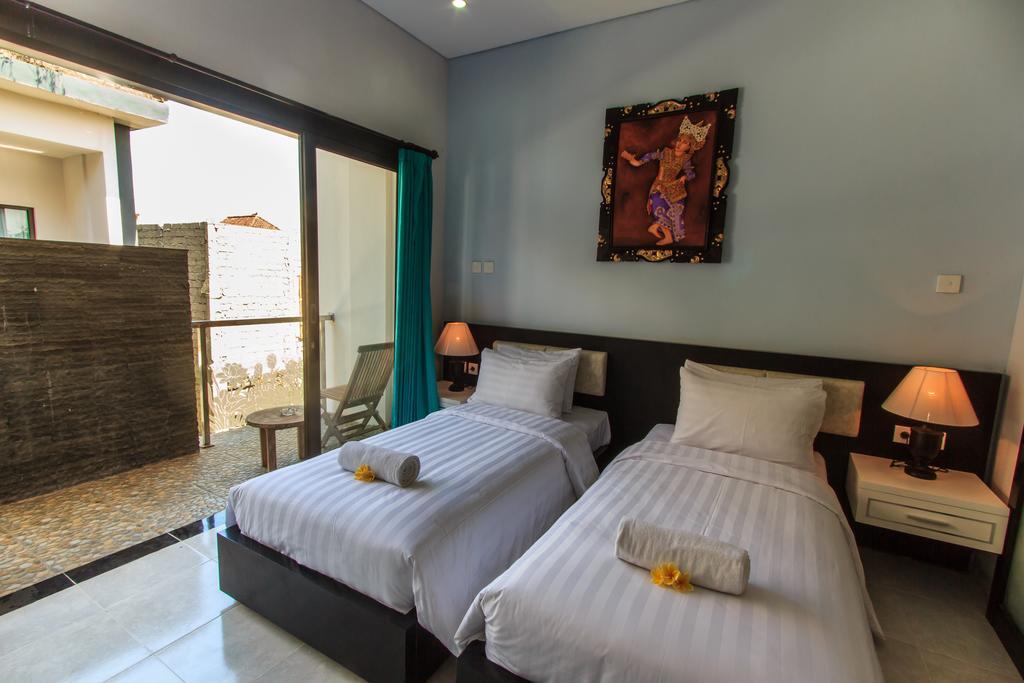 Mahayana Kuta Hotel BALI Exterior photo