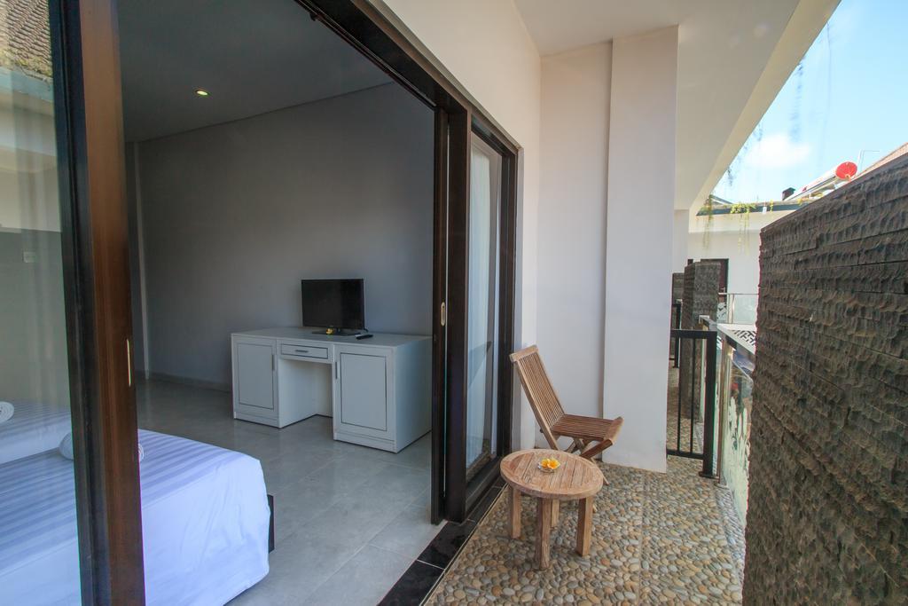 Mahayana Kuta Hotel BALI Exterior photo