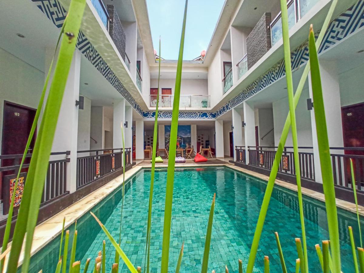 Mahayana Kuta Hotel BALI Exterior photo